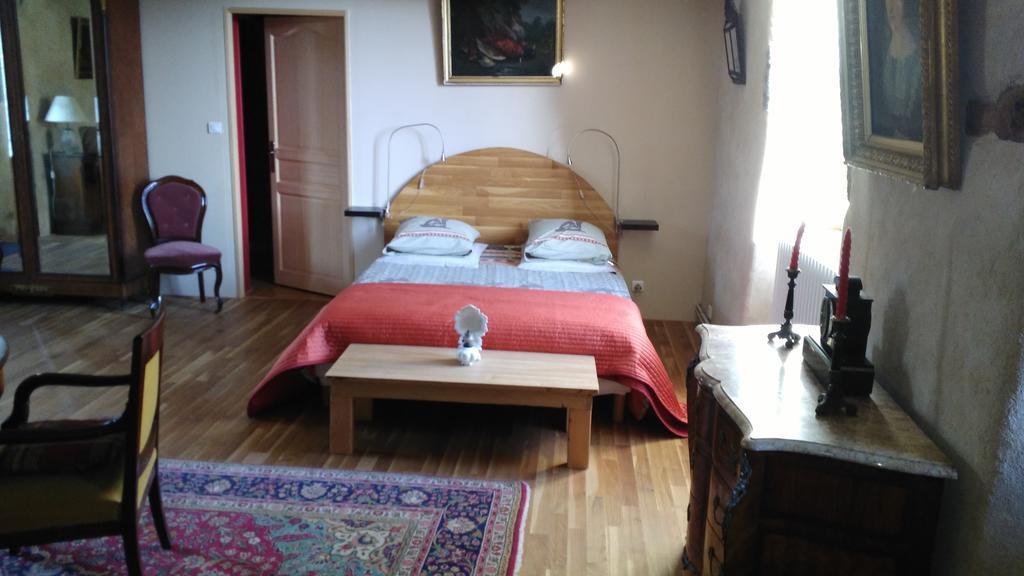 Chambre D'Hotes De Pirieuc Meillac Exteriör bild